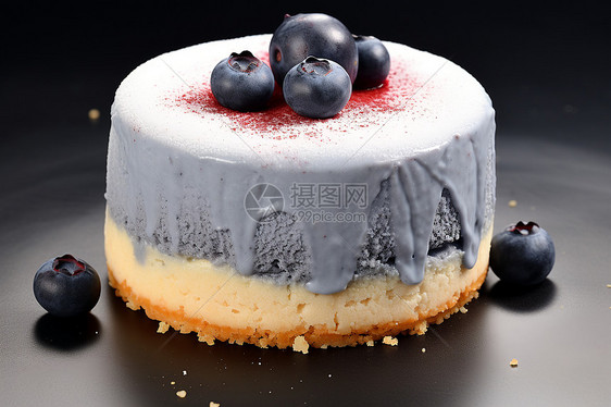 甜蓝莓蛋糕图片