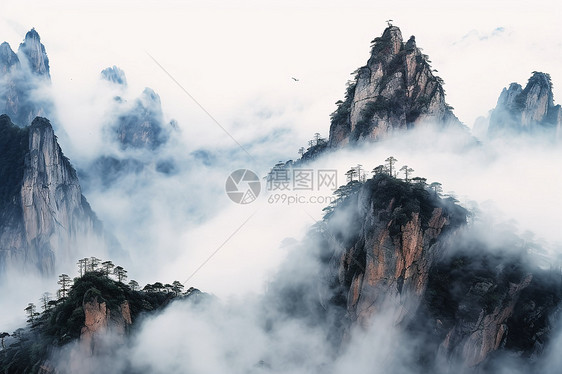 远山云雾景观图片