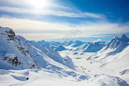 蓝天下的雪山图片