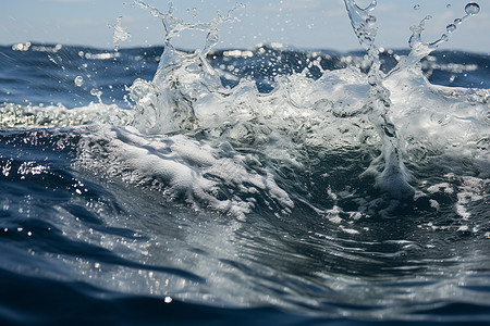 海浪飞溅的海洋景观图片