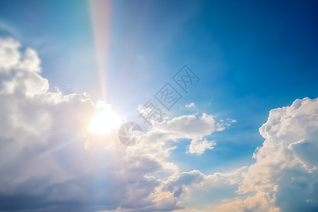 太阳刺眼夏日天空背景