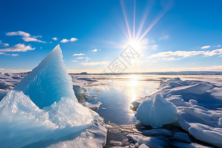 冰湖上的巨大冰山图片