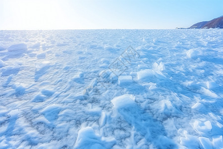 冰雪皑皑的冬季湖泊图片