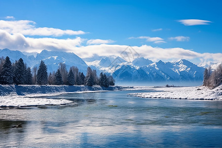 雪山下的美丽湖泊景观图片