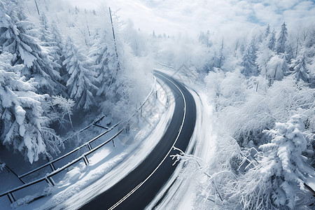 冰雪覆盖的道路图片