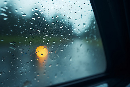 模糊雨季车窗的景观图片
