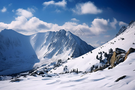 白雪皑皑的雪山景观图片