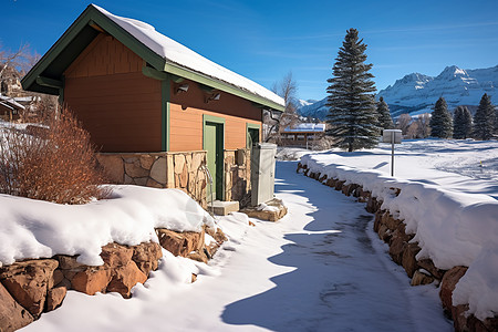 雪中的小屋图片