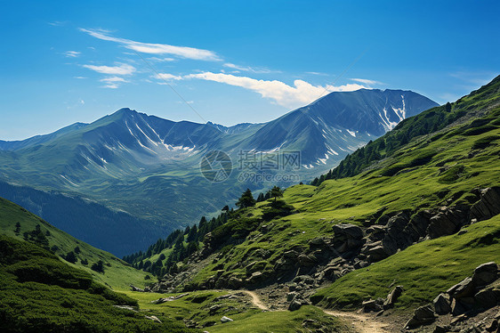 山坡上的小路图片