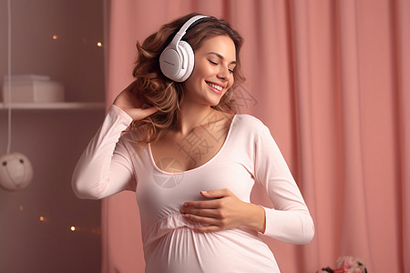 欢乐听音乐的年轻孕妇图片