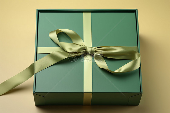 精致的绿色礼物包装盒图片
