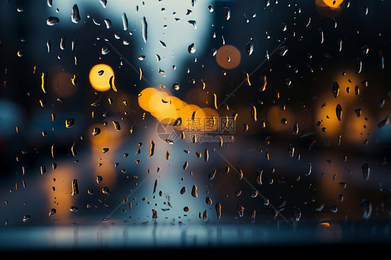 雨中城市的黄昏景色图片