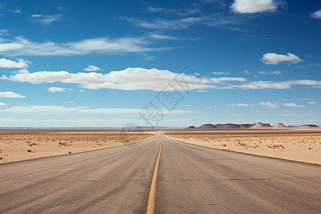 荒芜沙漠中的道路图片