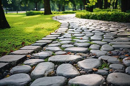 户外公园鹅卵石铺设的道路图片