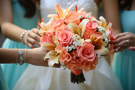 美丽的新娘手中的花束图片