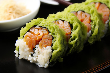 美味的鲑鱼寿司图片