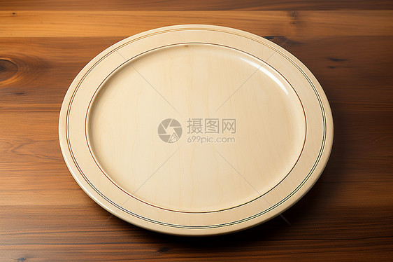 白色的陶瓷盘子图片