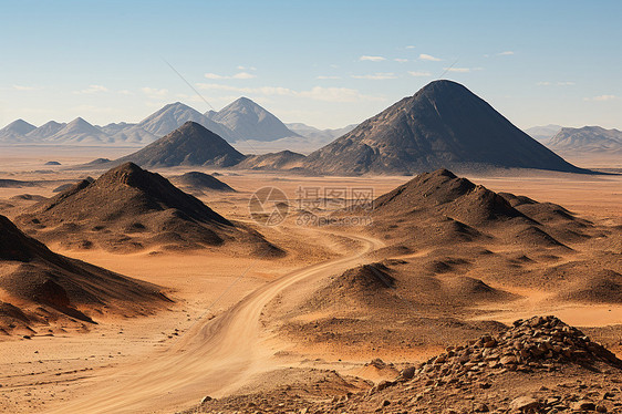 沙漠中的小山丘图片