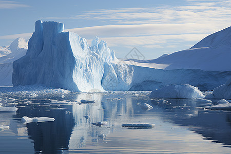 阳光下的冰山背景图片