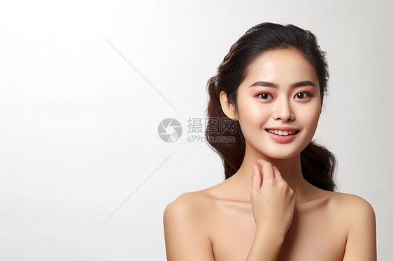 绚丽彩妆下的亚洲美女图片