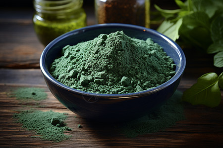 健康饮食的绿藻粉图片