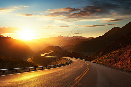 夕阳公路山脉下的公路背景