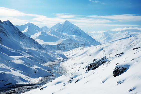 冰雪覆盖的壮丽山脉图片