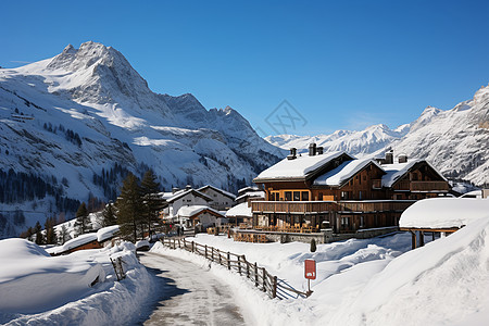 山中雪景的美丽景观图片