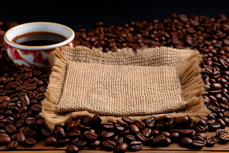桌面上传统的咖啡豆图片