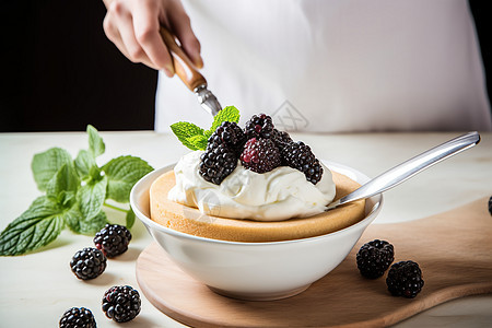 健康饮食的酸奶水果图片