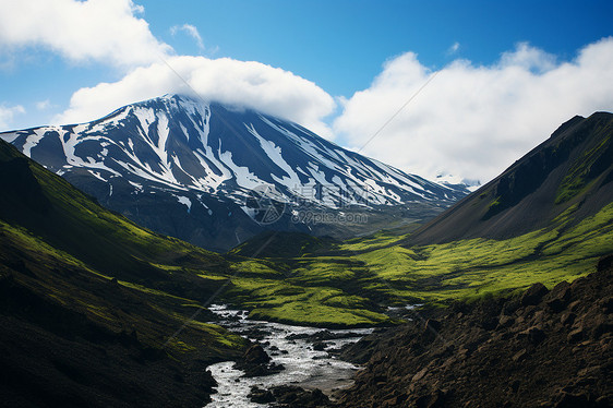 唯美壮丽的雪山图片