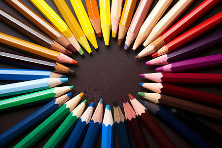 七彩颜色的彩色画笔图片