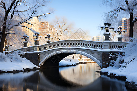 白雪覆盖的石桥建筑图片