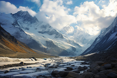 冬季雪山山谷的美丽景观背景图片