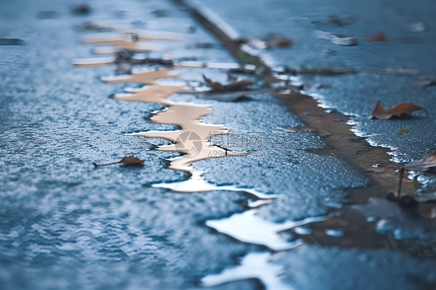 湿漉漉的街道图片