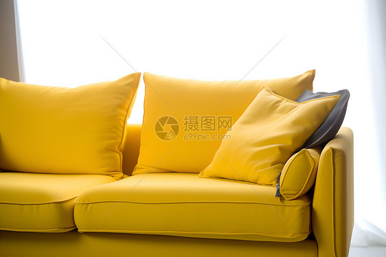 舒适的黄色沙发图片