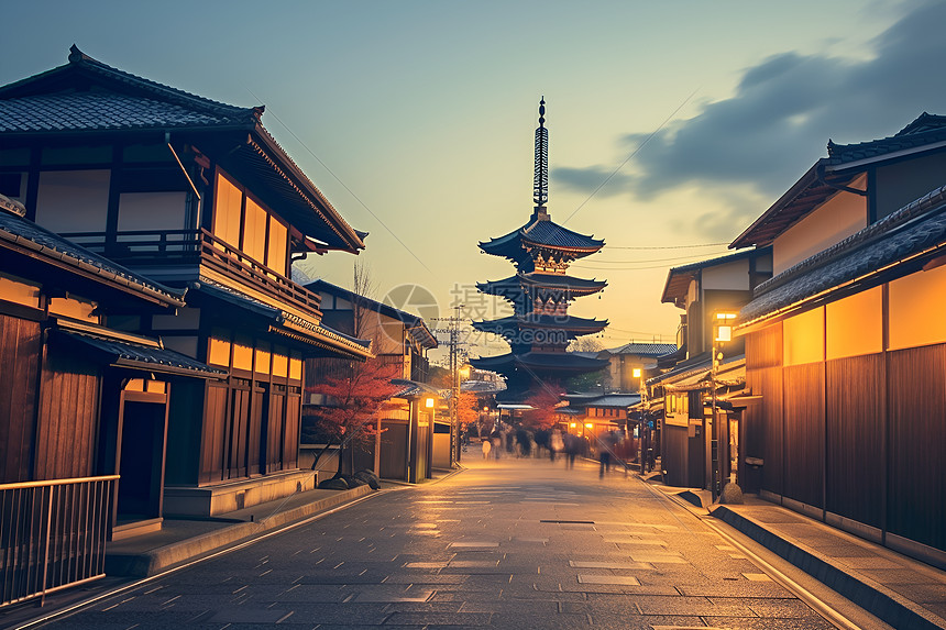 暮色中的京都彩街图片