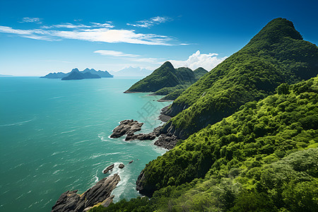 蔚蓝天空下的美丽海岛图片