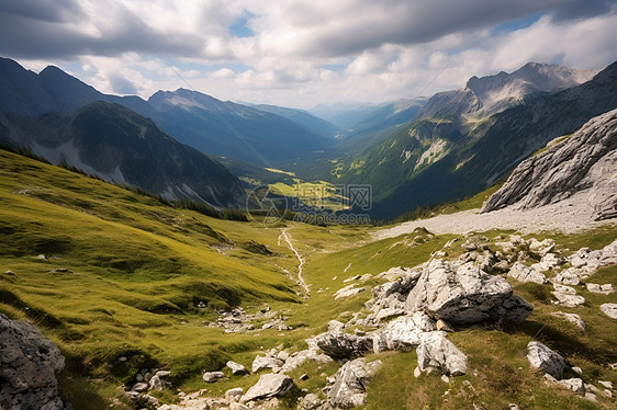 美丽壮观的山谷风景图片