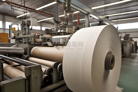 巨型纸卷生产中图片