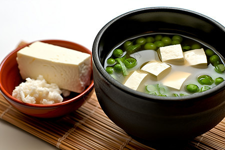 新鲜的豆腐汤图片