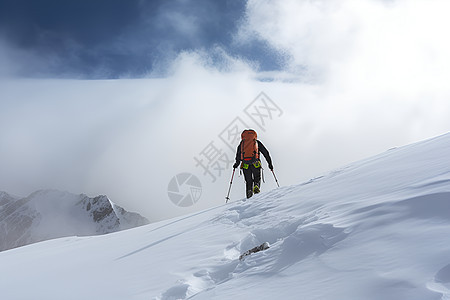 孤身滑雪者图片