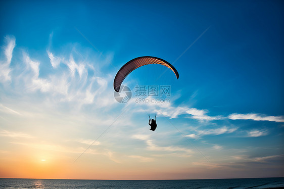 一个滑翔伞图片