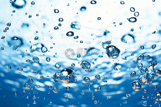 水中的水泡图片