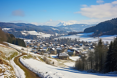 冬日白雪覆盖下的山村美景图片