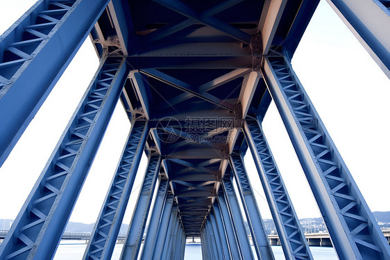 蓝色钢架大桥图片