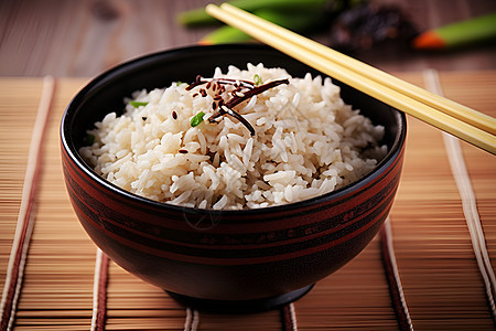 木碗中健康的米饭图片