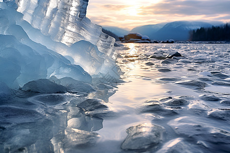 冰湖上漂浮的大冰山图片