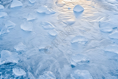 冬季结冰的湖面图片