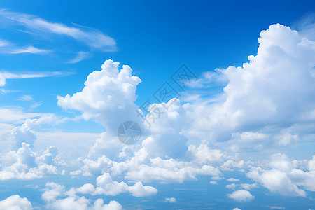 蓝天中的白色云朵图片